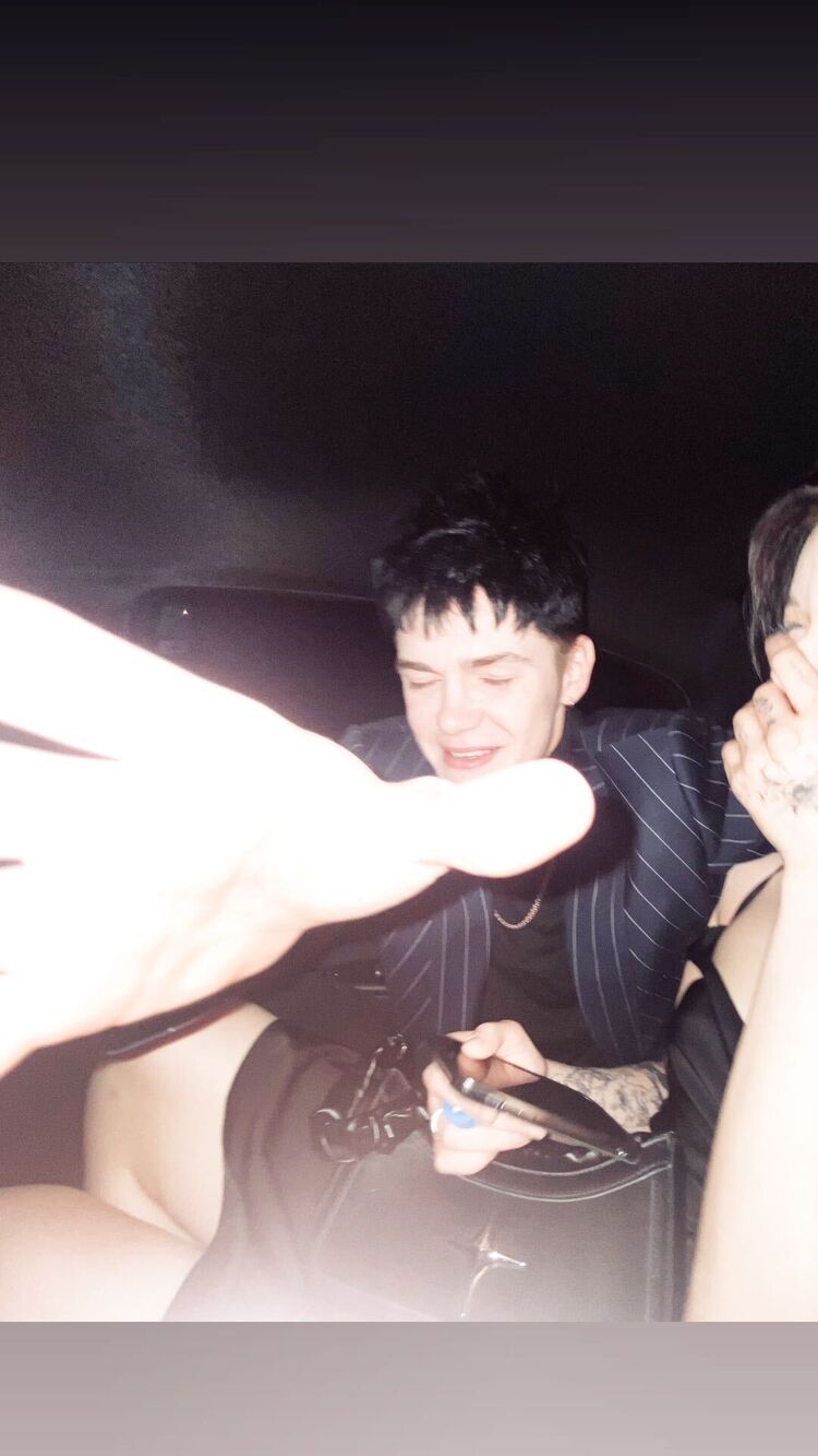  48704811  Daniel, 26 ,    