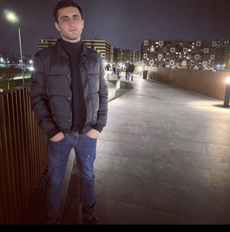  38746071  , 31 ,    -