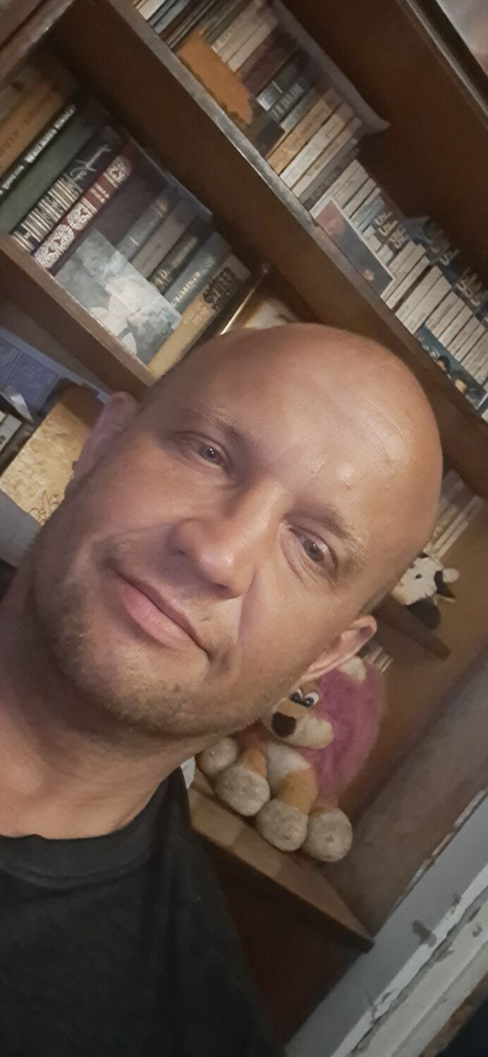  44633431  , 40 ,    