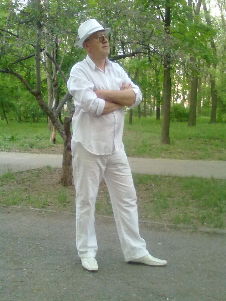  12640571  Hot Man, 53 ,    