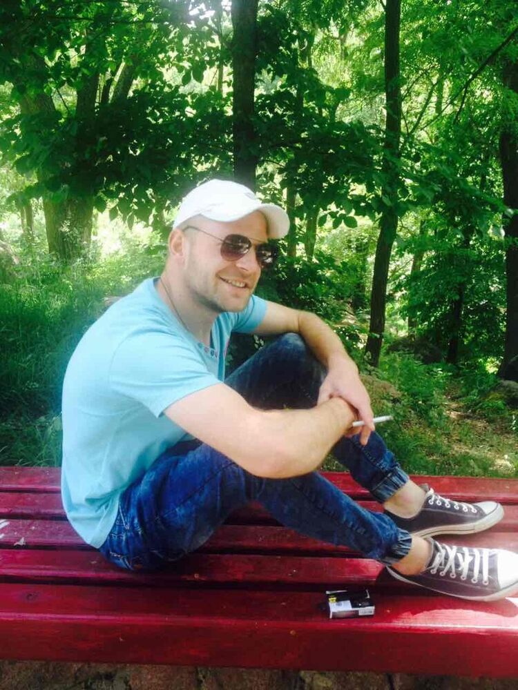  ,   Maks, 32 ,   ,   , c 