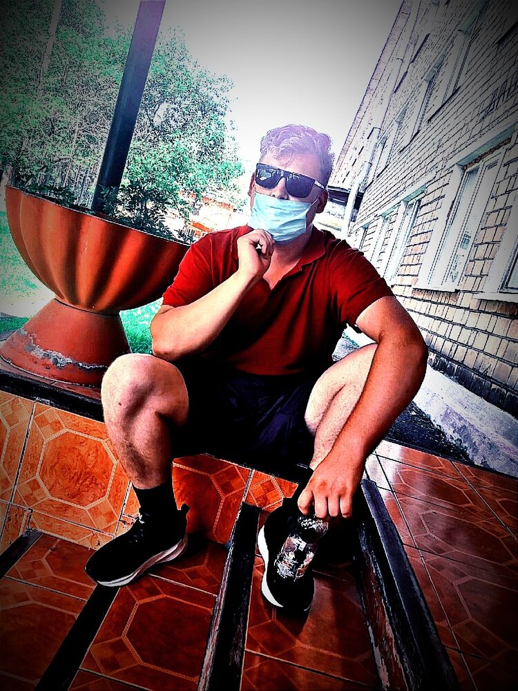  ,   Ivan, 25 ,   ,   , c , 