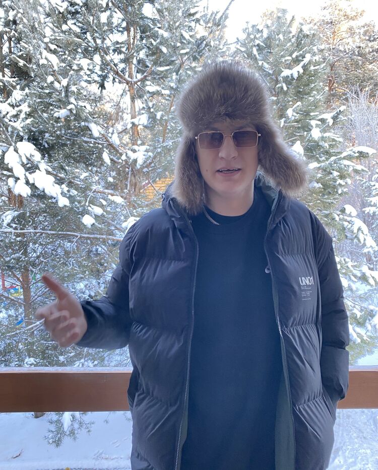  38037651  , 25 ,    -