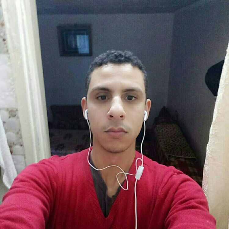  23354381  Mohamed, 32 ,    