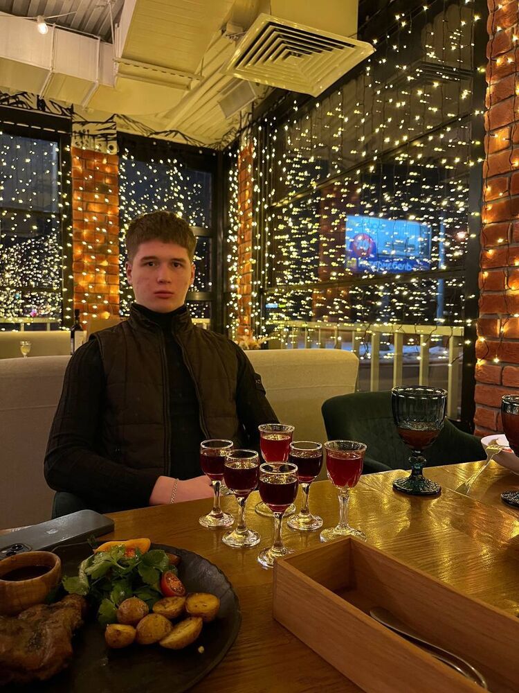 ���� 51713711 ����� �������, 19 ���, ���� ���������� � ������