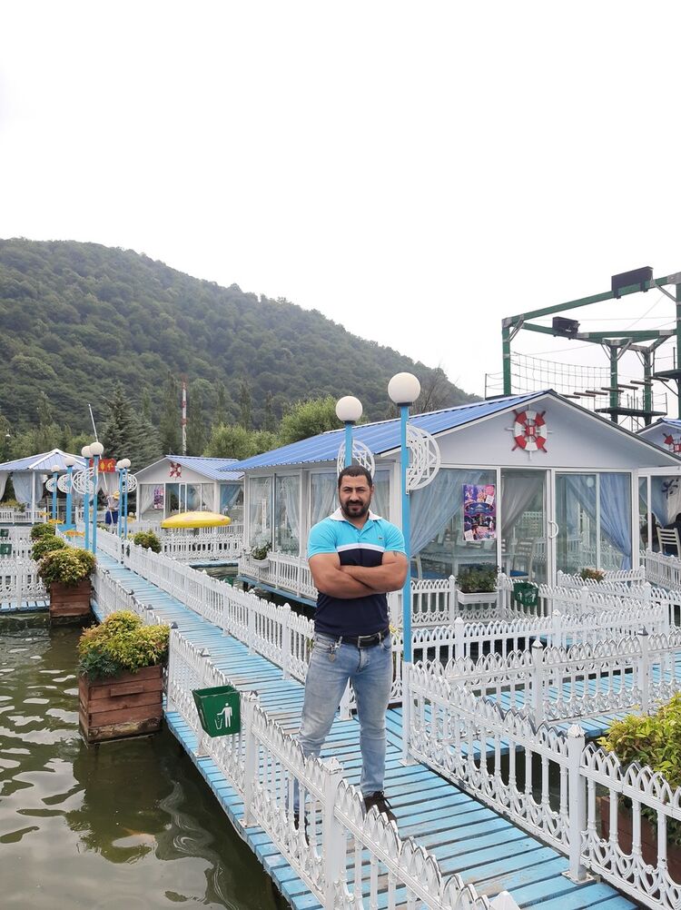  ,   Zaur, 41 ,   ,   , c 