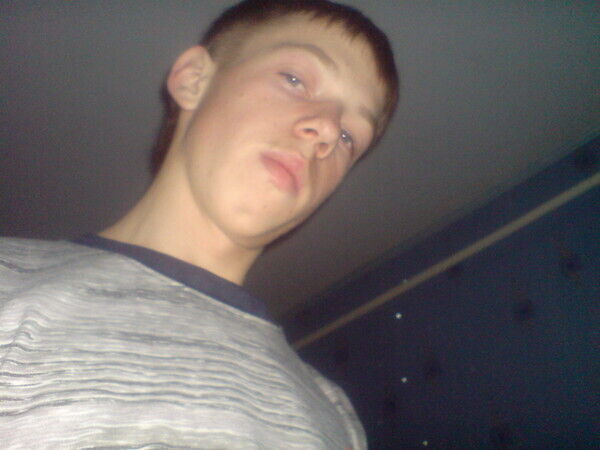  ,   Sasha, 20 ,   ,   