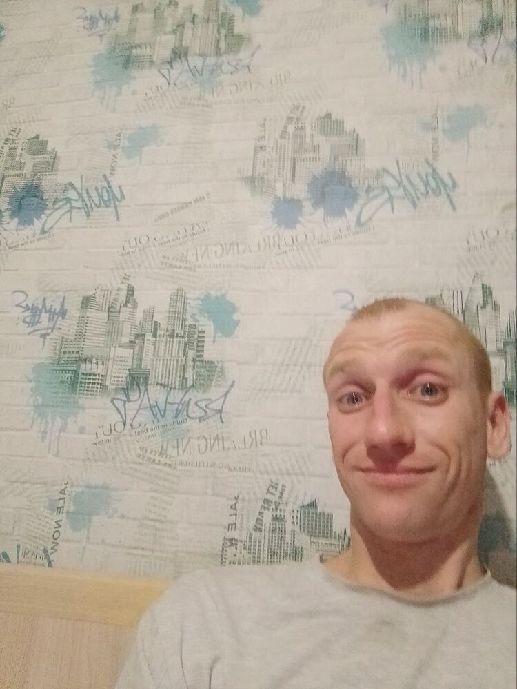 49676651  , 33 ,    