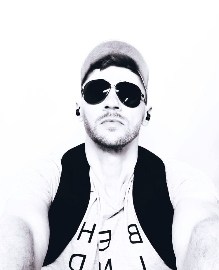  ,   Sergey, 34 ,   ,   , c , 