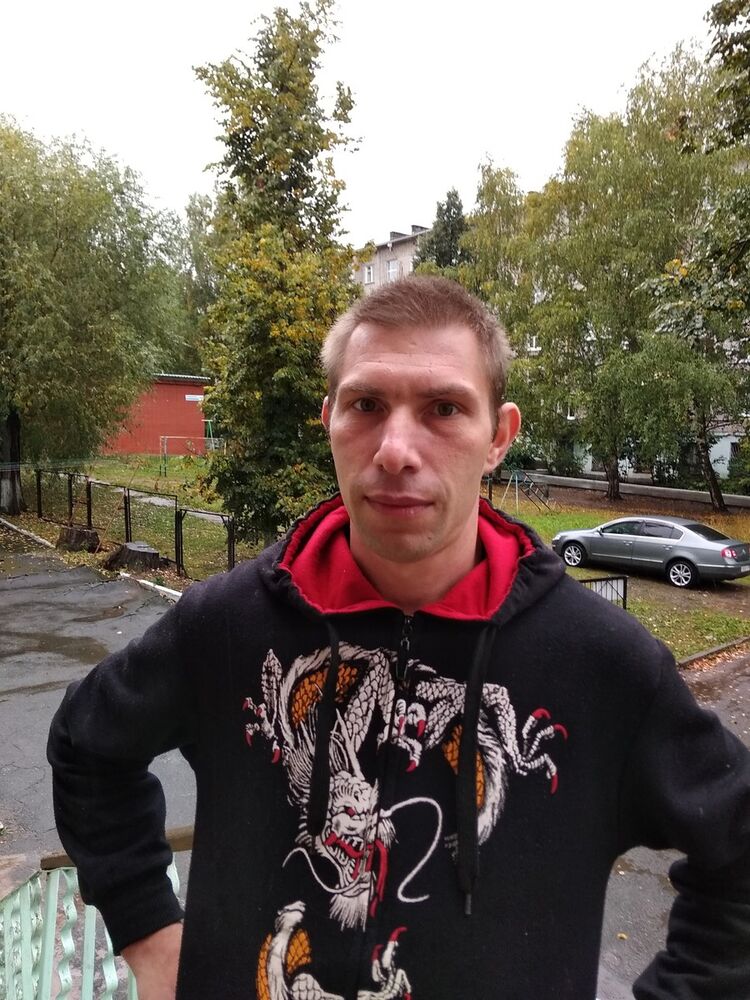  ,   Evgenii, 42 ,   ,   , c 