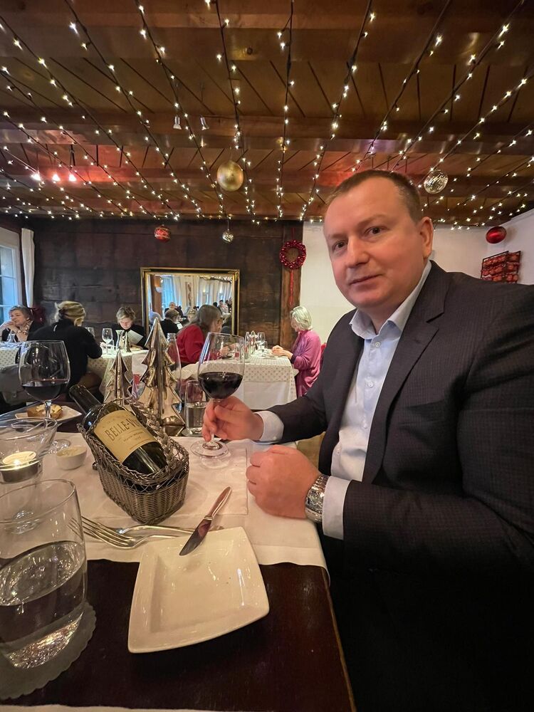  ,   Aleks, 50 ,   ,   , c 