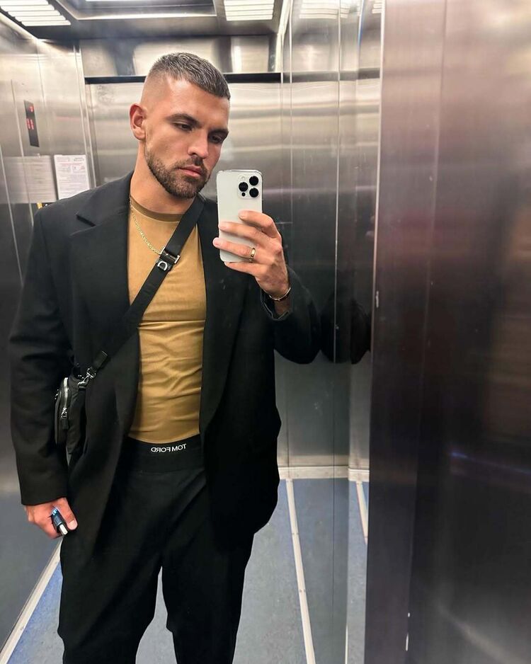  54763341  Egor, 41 ,    