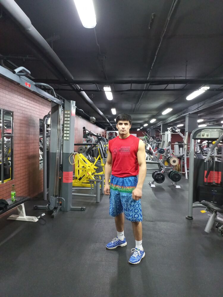  31637901  Karimjon, 26 ,    