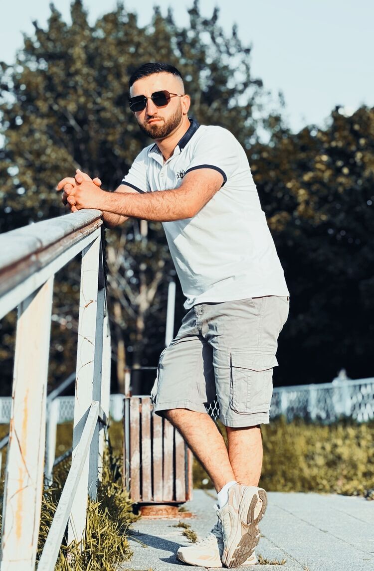  52778201  , 25 ,    