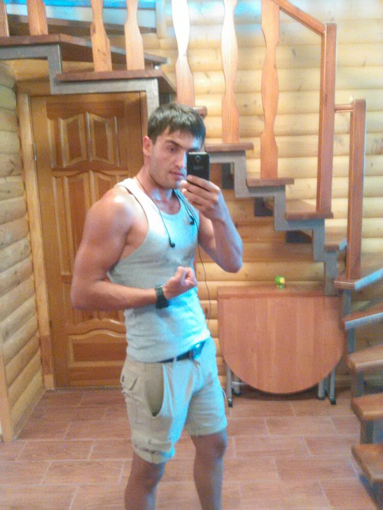 7738001  Anis, 35 ,    
