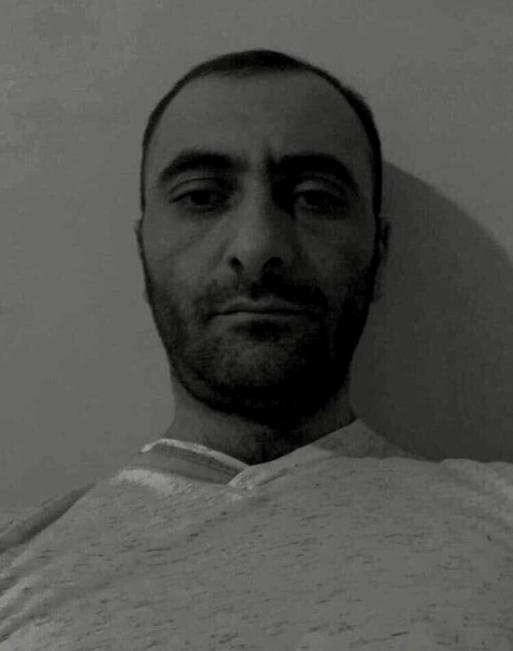  53476751  Garnik, 42 ,    