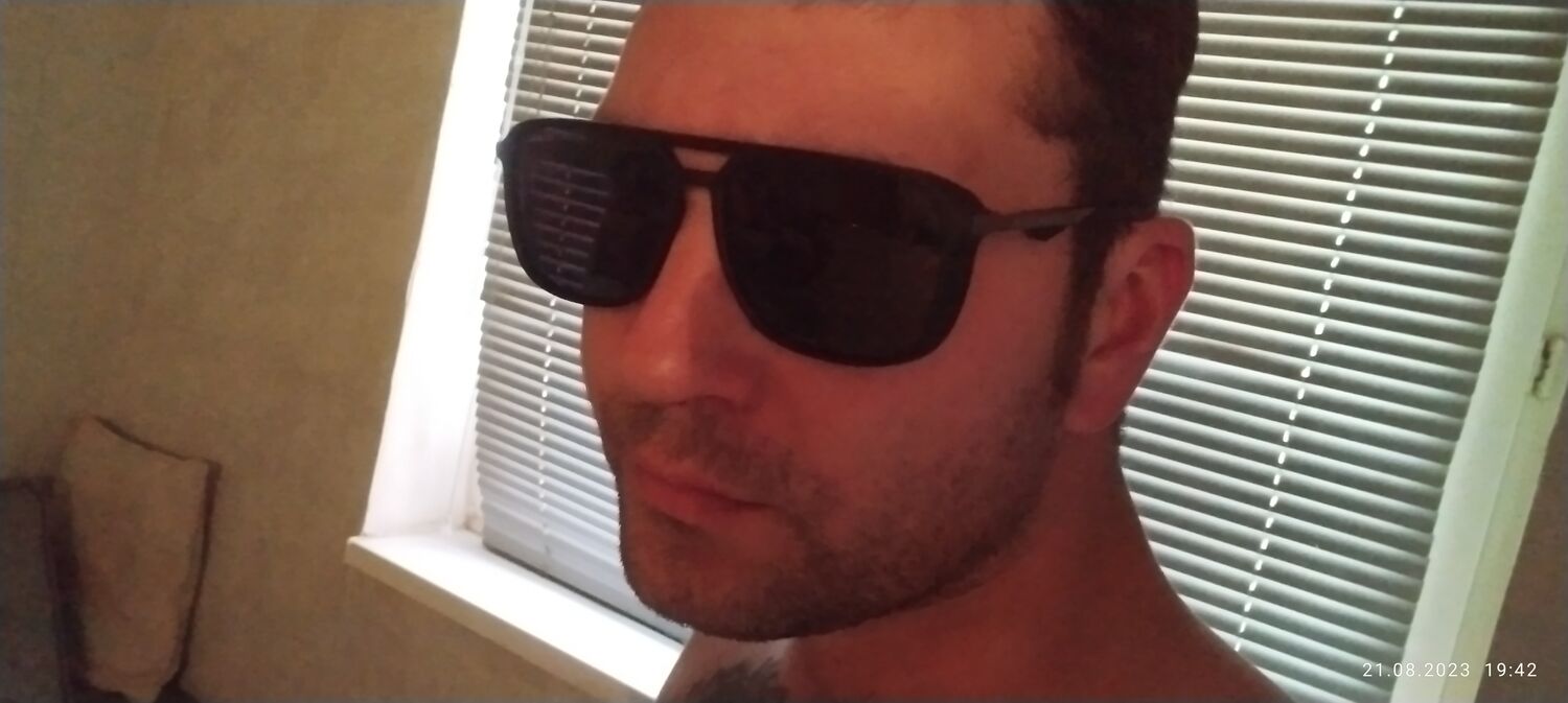  ,   Pavel, 36 ,   ,   