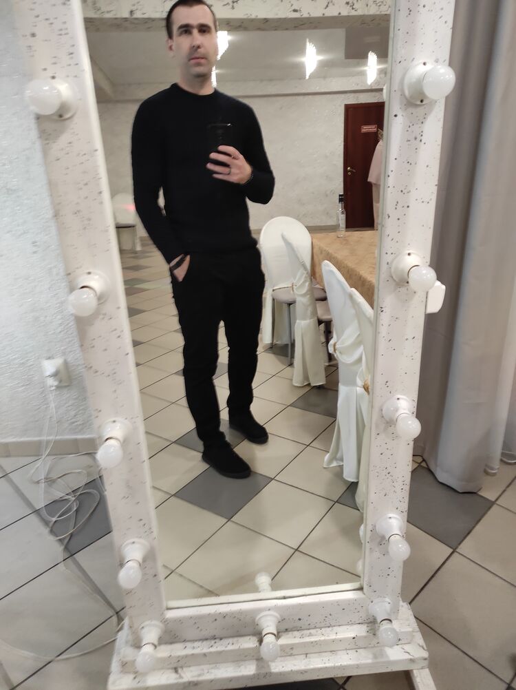  49621131  Ivan, 37 ,    