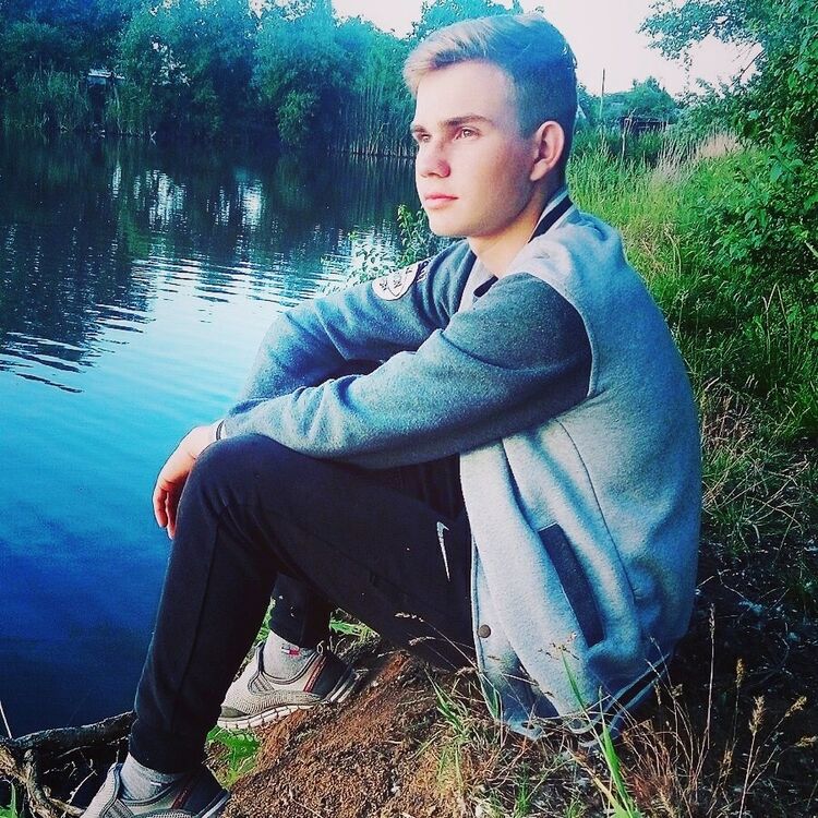  ,   Tolik, 25 ,   ,   , c 