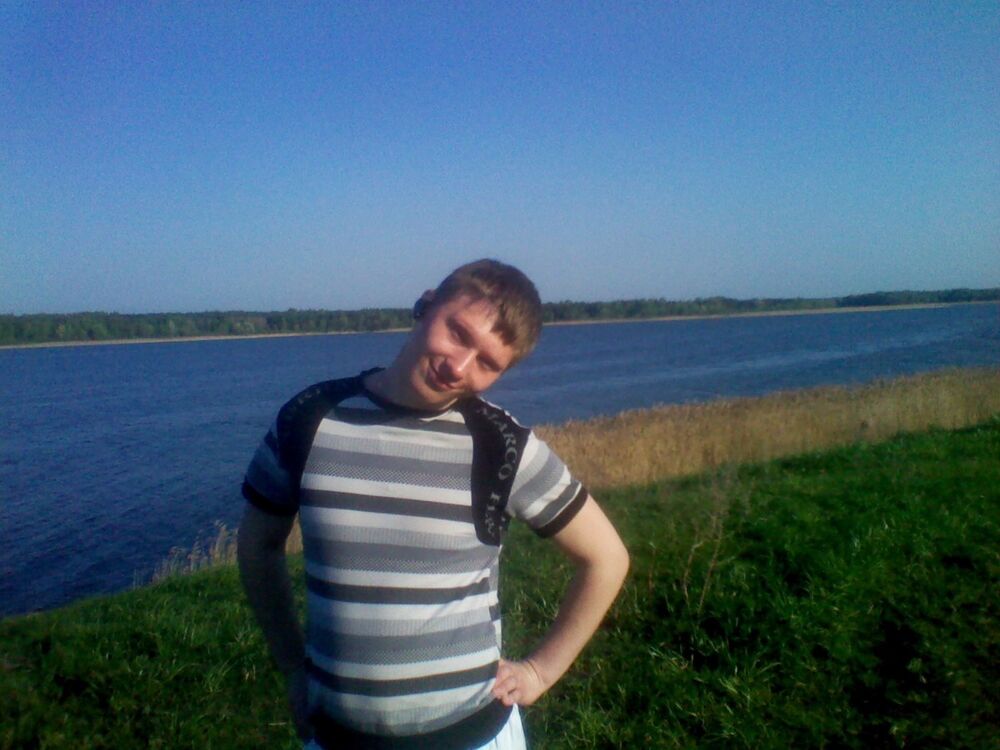  6011911  Sergei, 33 ,    