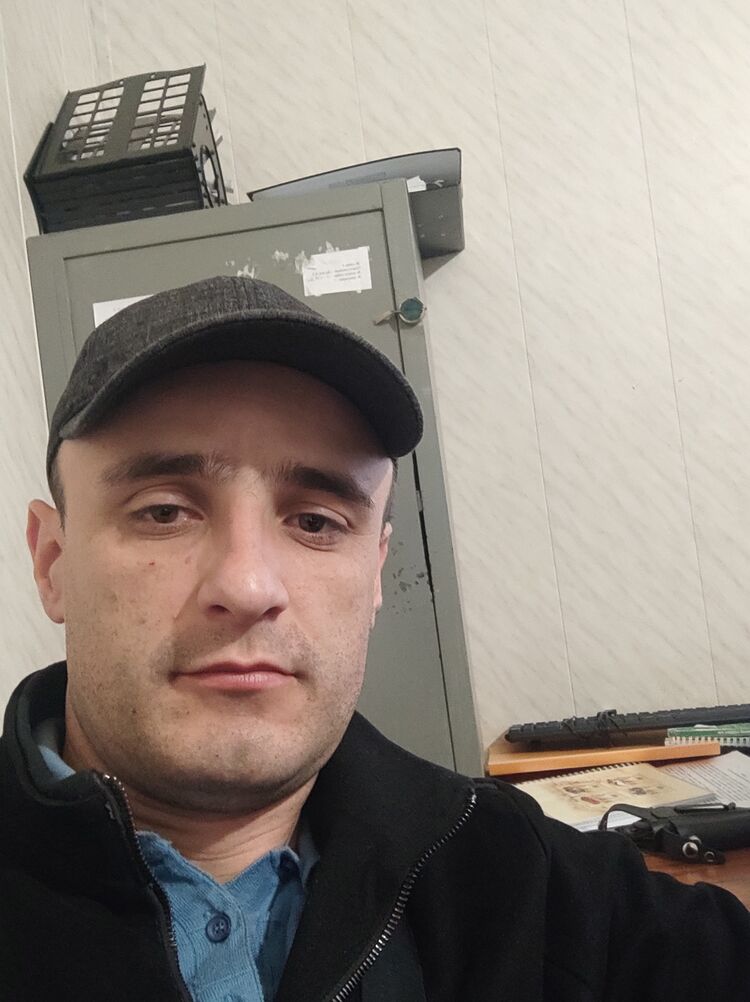  29898381  Lost, 35 ,    