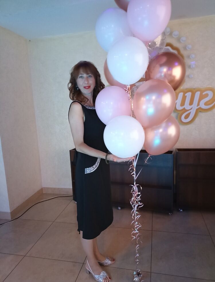  51977441  Elena, 47 ,    
