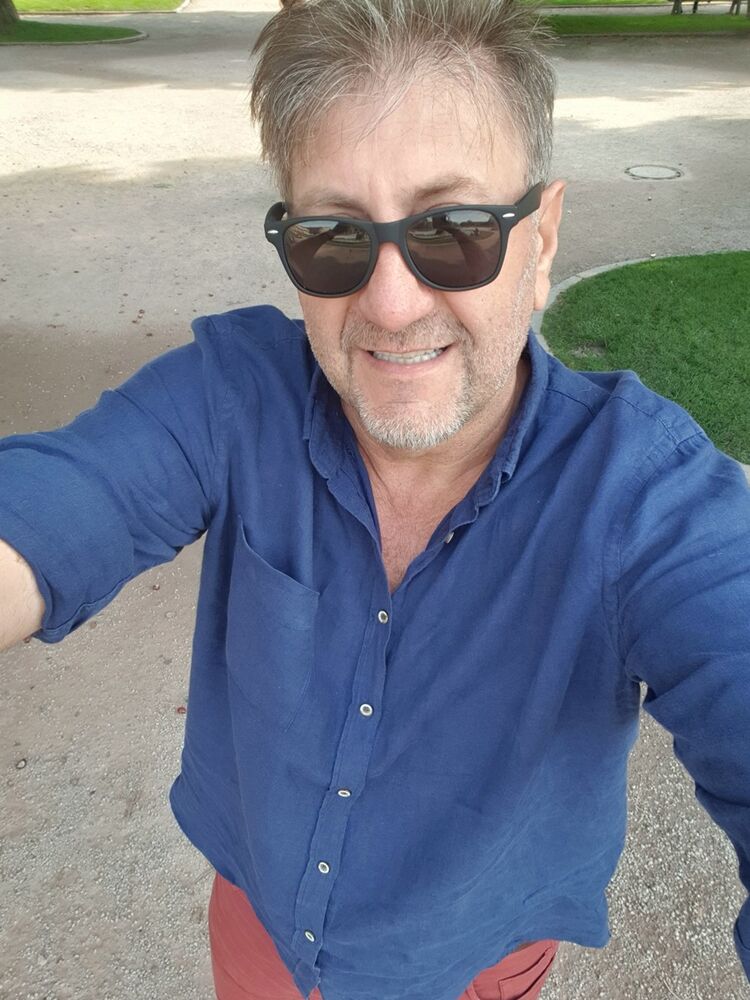  18533771  George Manne, 57 ,    