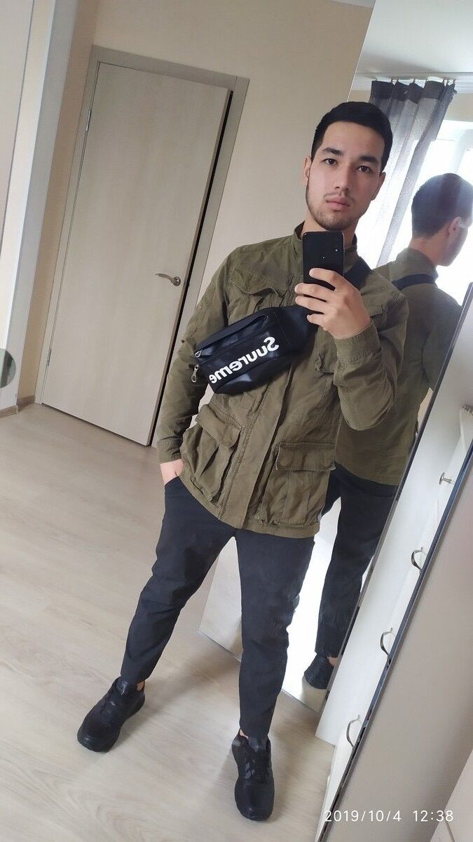  17679911  Jaxongir, 25 ,    
