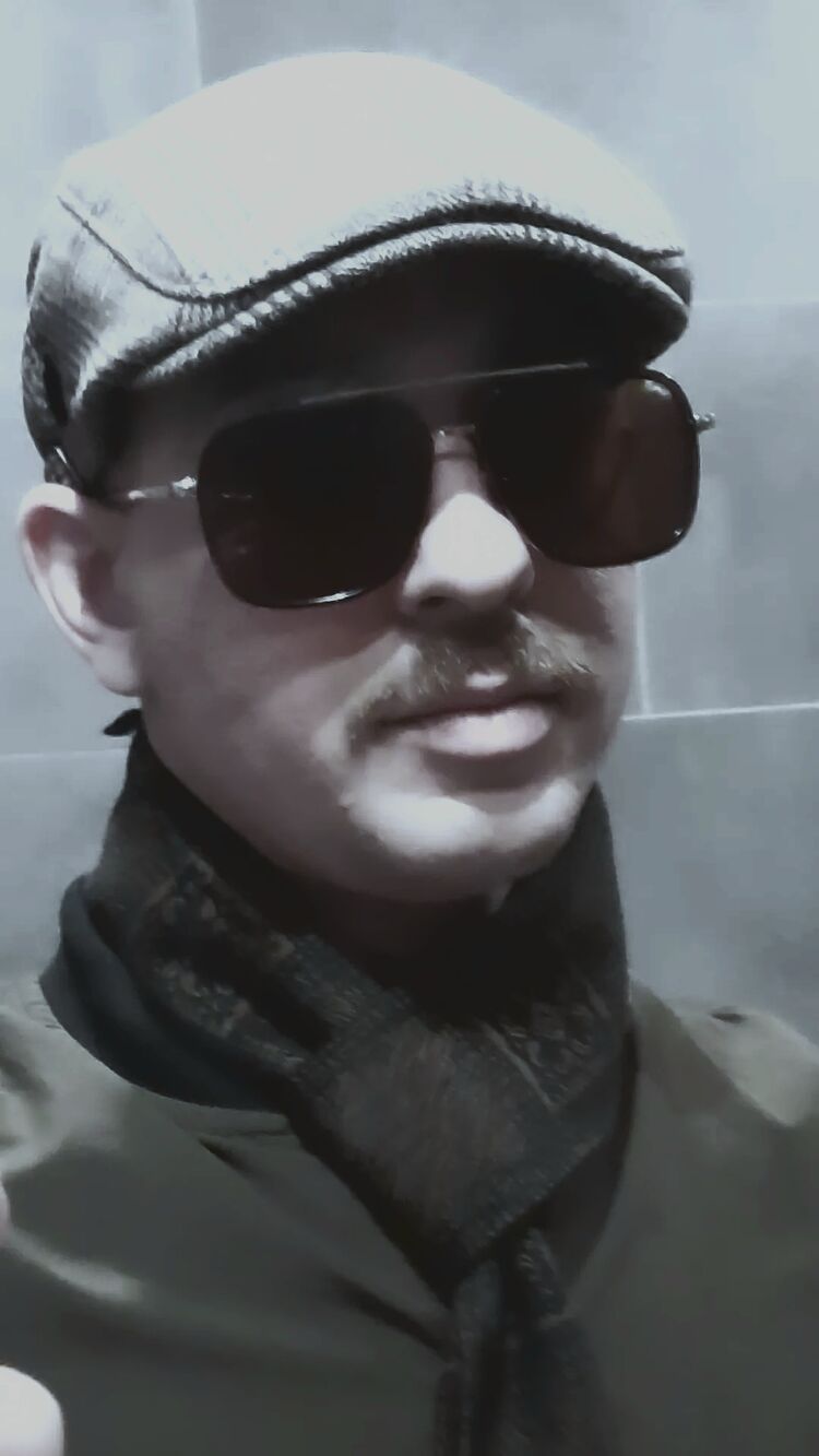  42467211  , 27 ,    