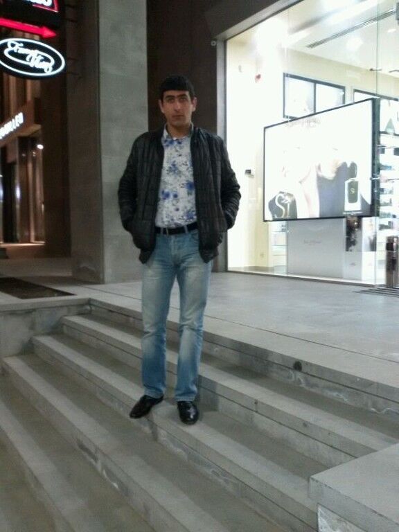  5838771  XACHIK, 33 ,    