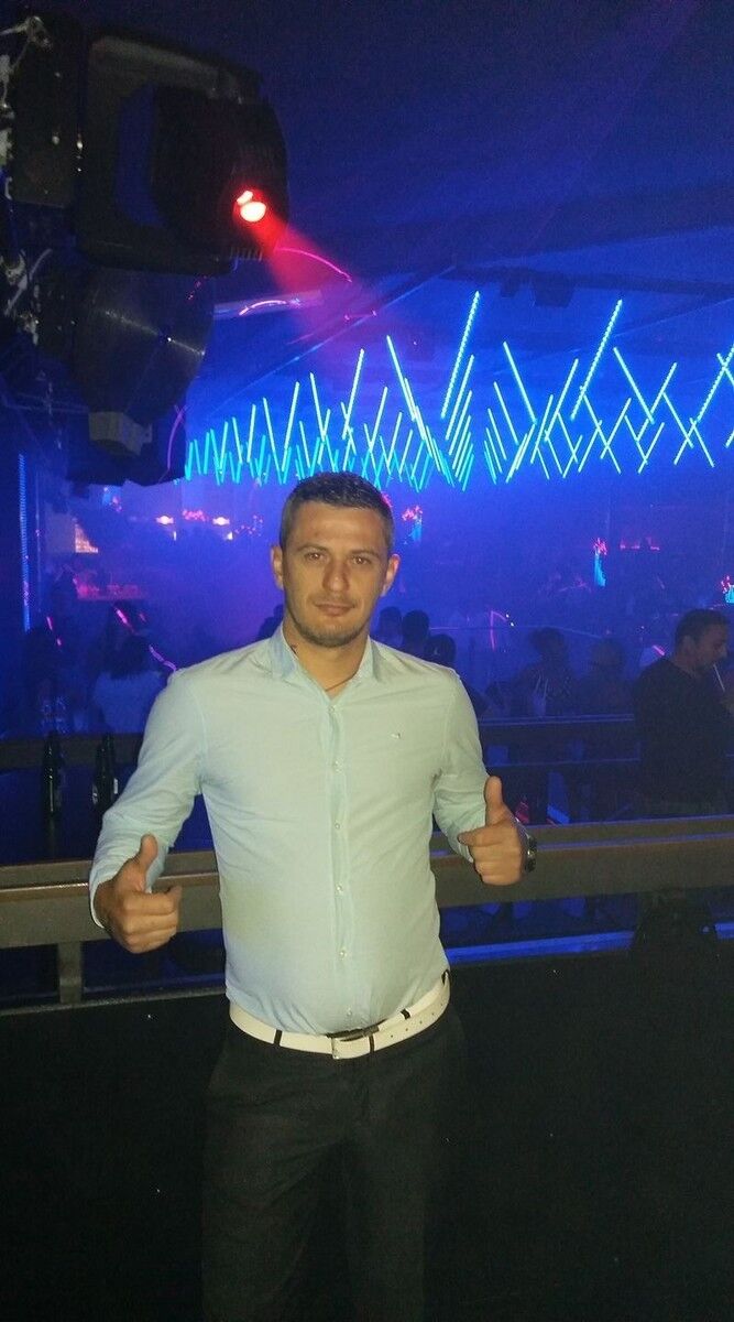  16593921  Alex, 42 ,    Antwerp