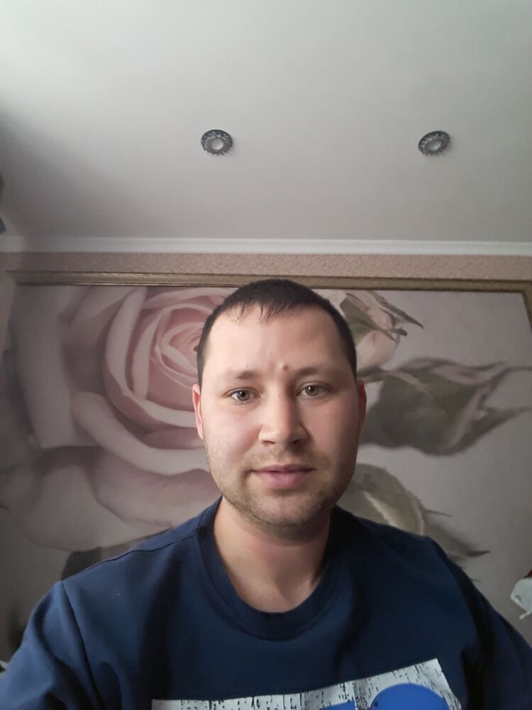  15585981  Rodctvenik, 35 ,    
