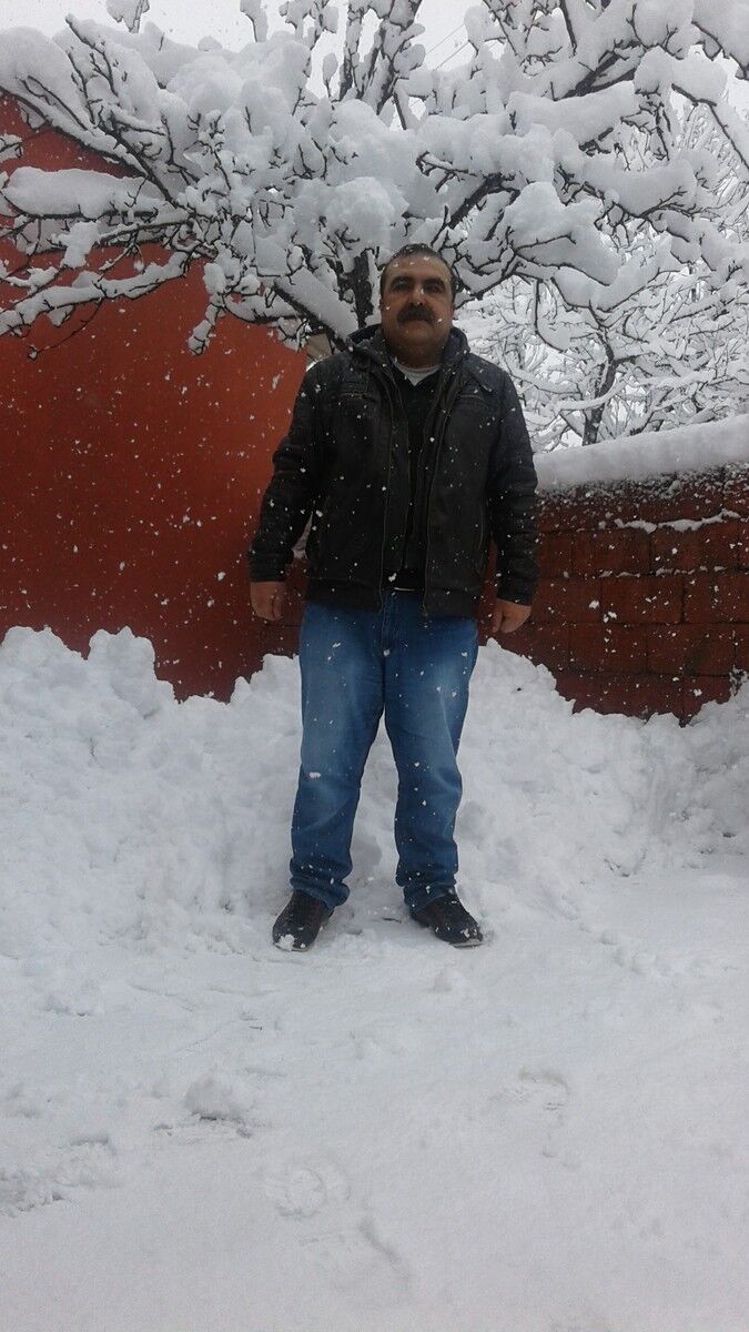  12452961  Yusuf, 52 ,    