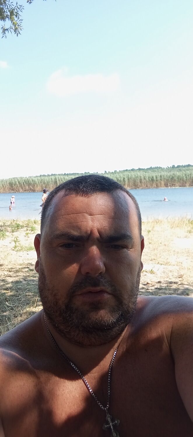  46590051  Roma, 42 ,    
