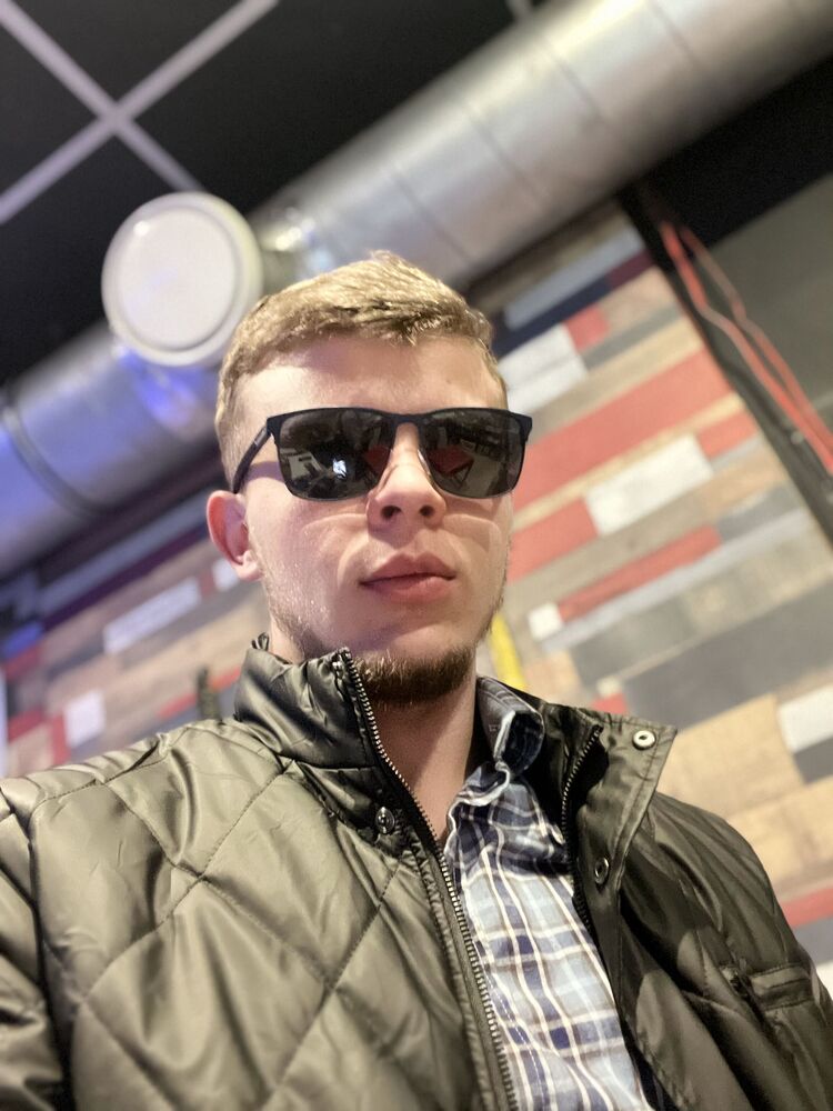  33808371  , 24 ,    