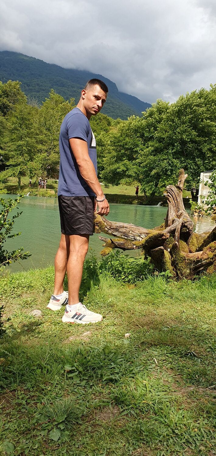  53952071  Sasha, 33 ,    Kleinkahl