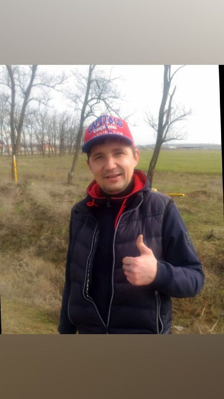  ,   Alex, 41 ,   ,   