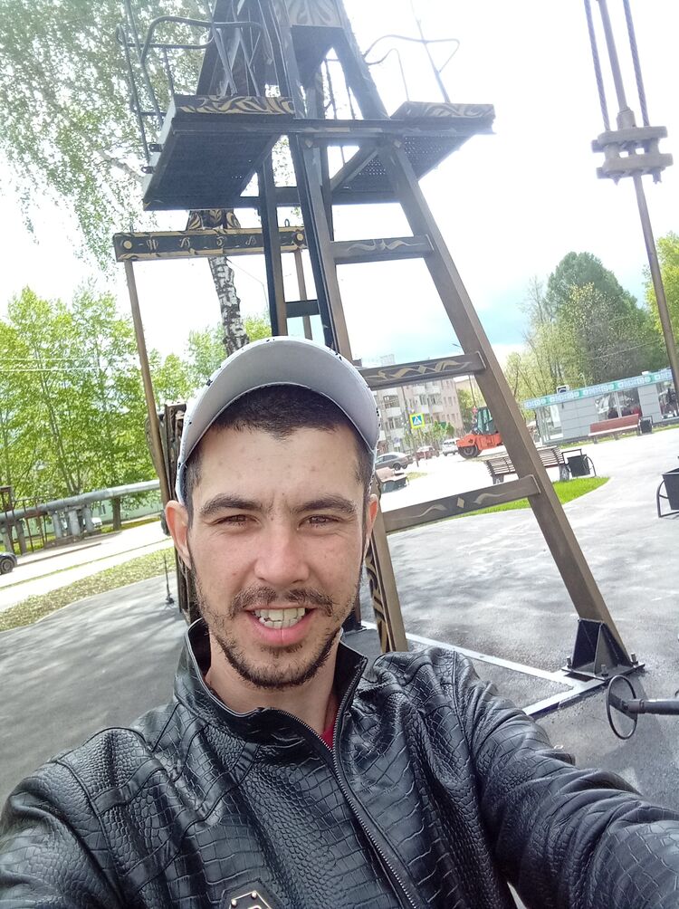  26806101  Ruslan, 30 ,    
