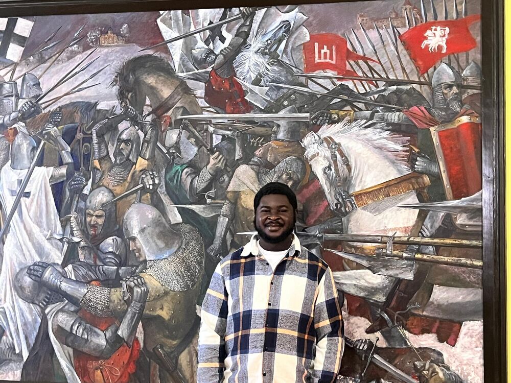  54725151  Melo, 27 ,    