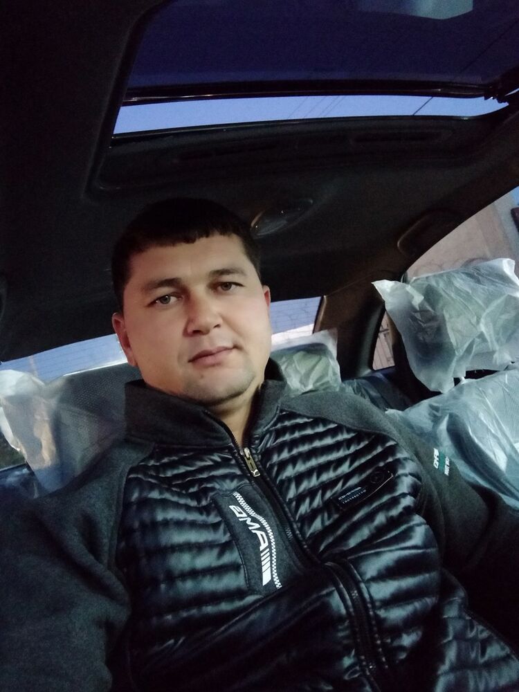  19402471  Oybek, 38 ,    