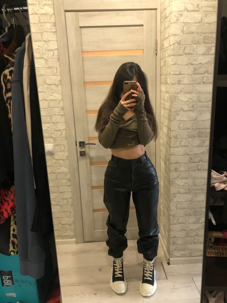  42587021  , 25 ,    