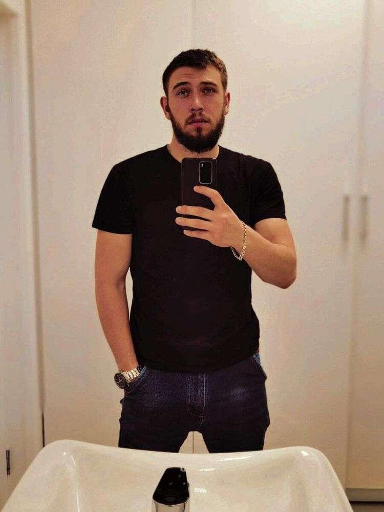  34259941  Artem, 25 ,    