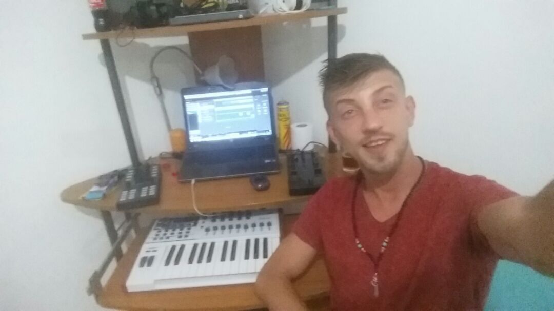  Holon,   Nick, 37 ,   