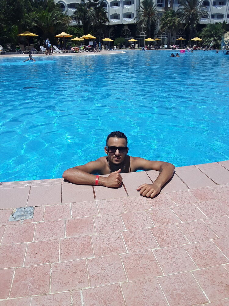  20480601  Pablo, 29 ,    