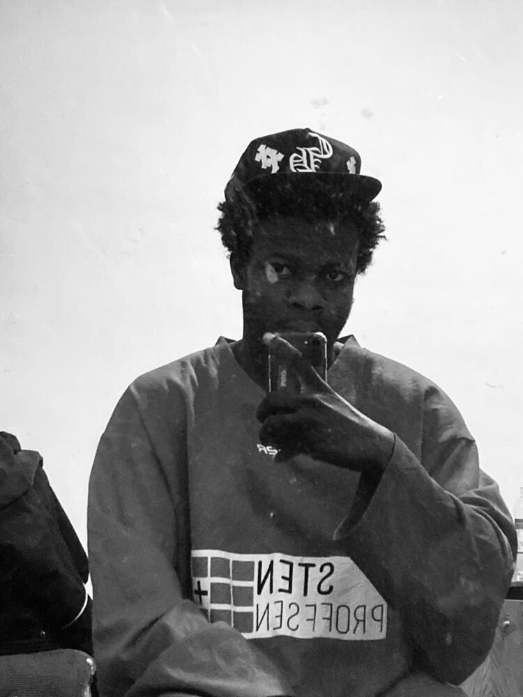  54368521  Lino, 27 ,    