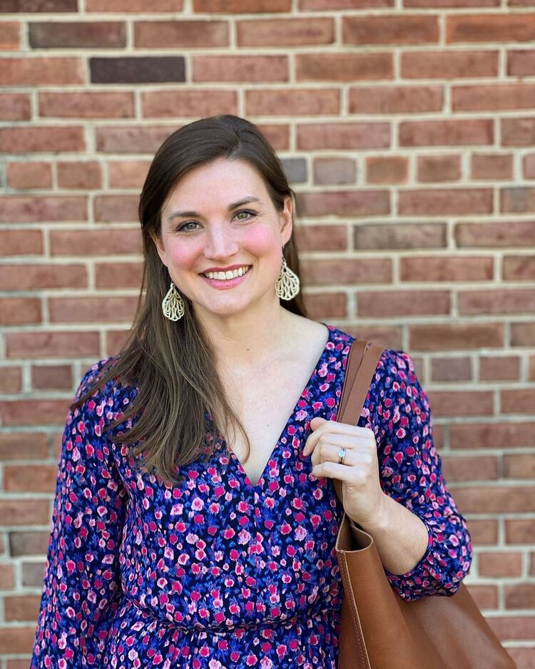  Cinar,   Claire, 37 ,   ,   , c 