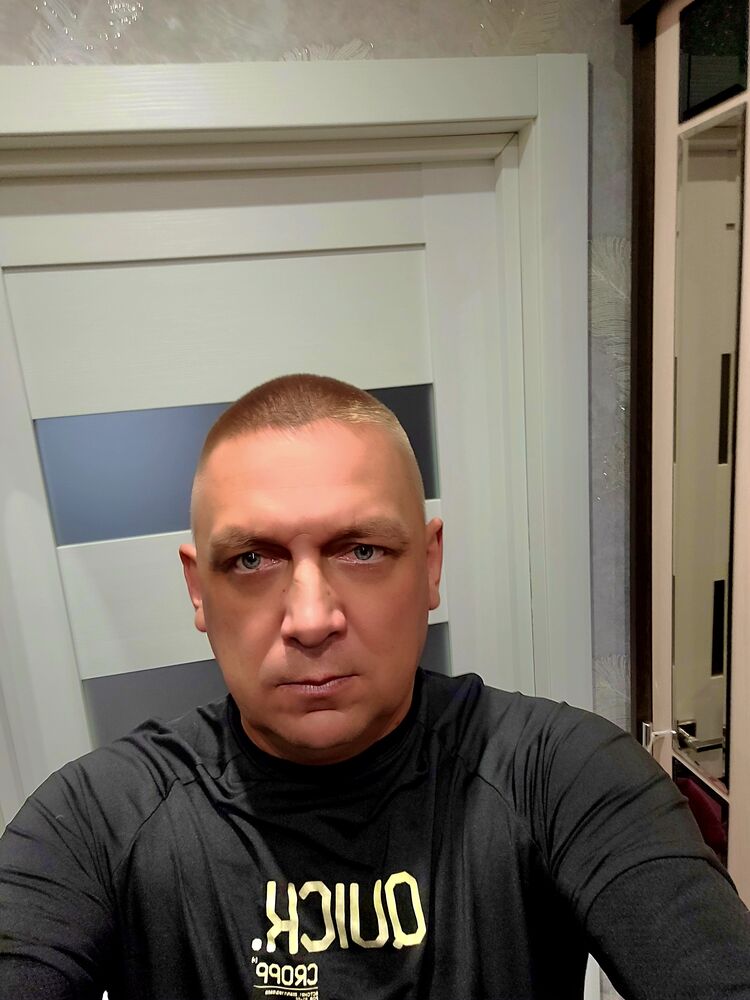  50705971  Denis, 44 ,    -