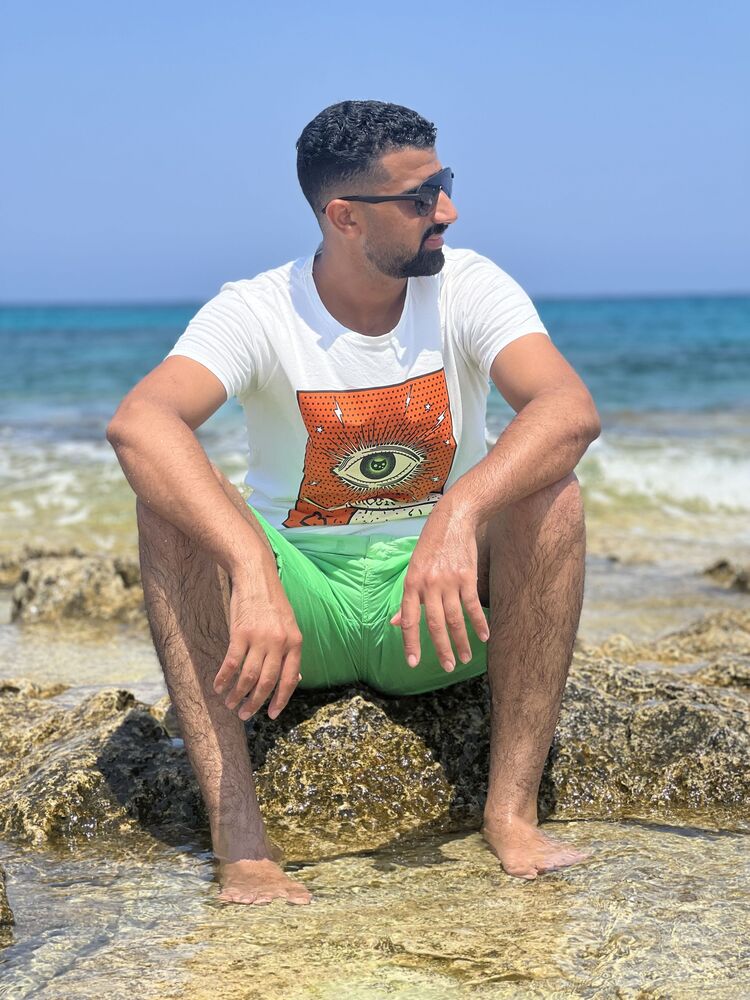  29129181  Mohamed Hes, 35 ,    Al Jizah