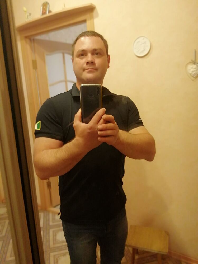  28497721  , 37 ,    