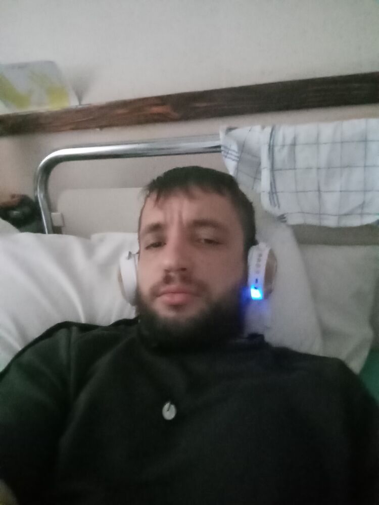  46820821  Ivan, 37 ,    